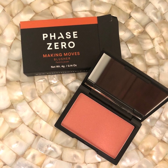 making moves blusher